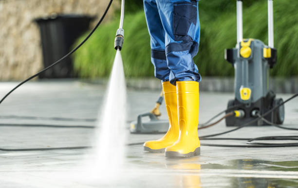Best Deck Pressure Washing  in Eagle Lake, WI